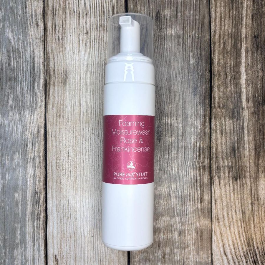 foaming moisturewash from pure nuff stuff