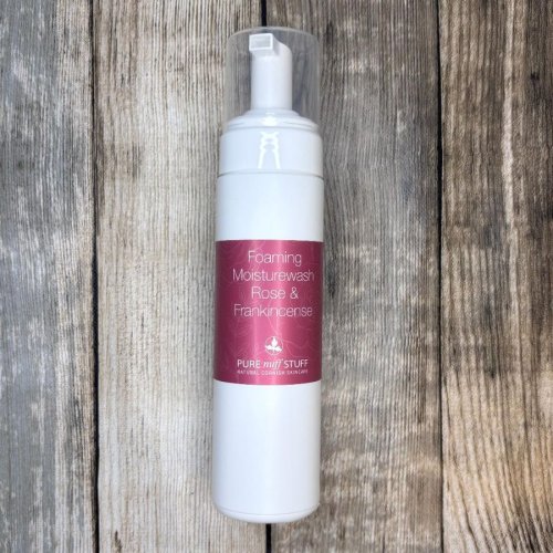 foaming moisturewash from pure nuff stuff